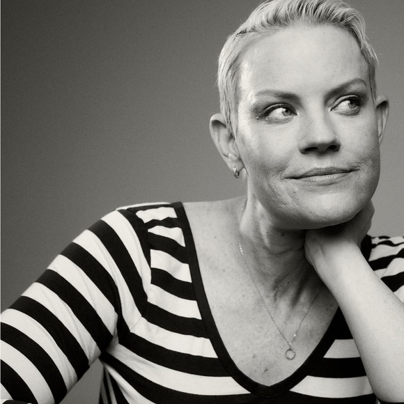 Meet your Posher, Stephanie - Picture 1 of 1